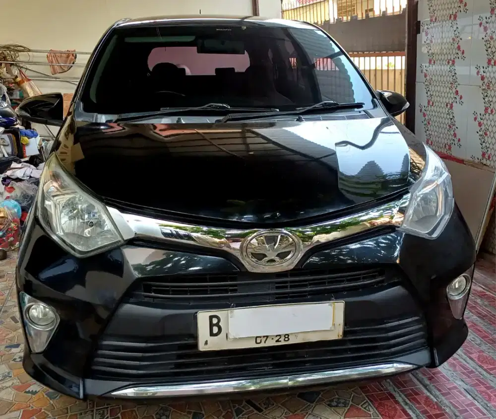 Toyota Calya 1.2 G matik warna hitam sangat  mulus