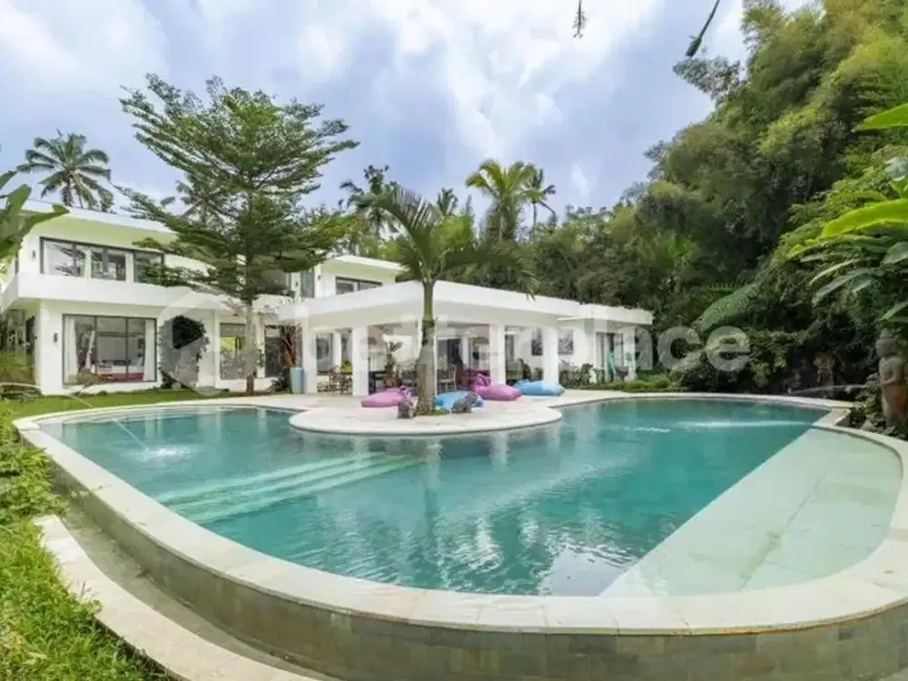 Rare Freehold Masterpiece in Tegalalang — A Six-Bedroom Jungle Retreat Set on 2,500 sqm of Land with Infinity Pool and Unmatched Investment Appeal