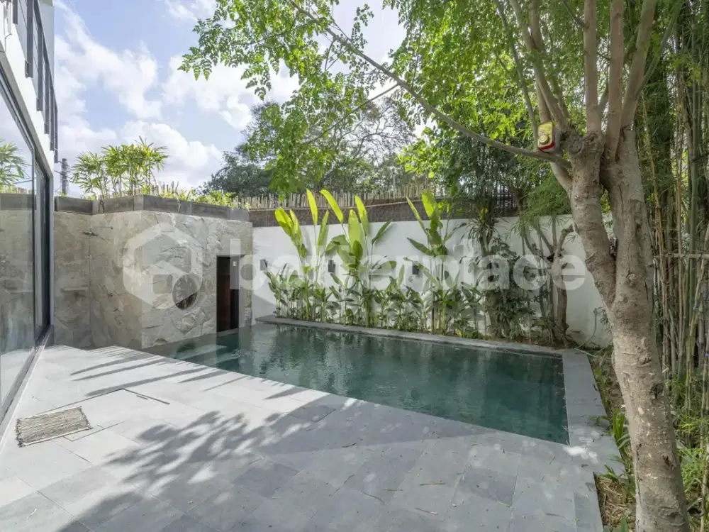 Modern Villa Complex in Babakan, Canggu – 2 Bedrooms + Office and 1 Bedroom Unit