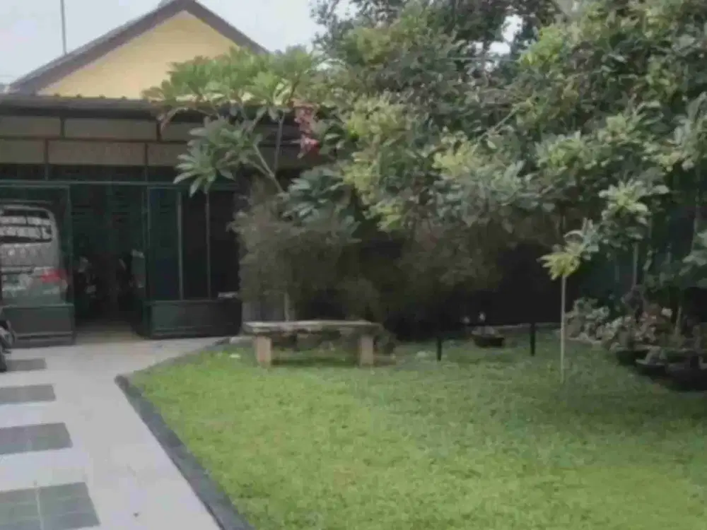 RUMAH 1 LANTAI SHM ULUJAMI JAKARTA SELATAN BANGUNAN TERAWAT RAPI SIAP HUNI