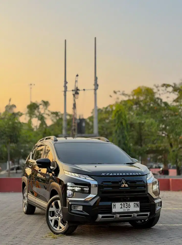 Mitsubishi Xpander Cross Premium Package Matic 2023 ,Km 26rb