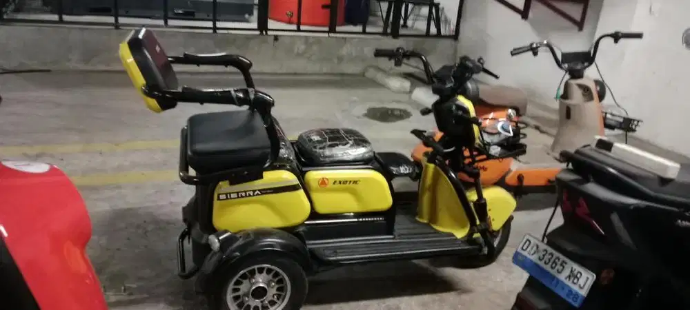 Skuter 3 Roda Exotic Kuning