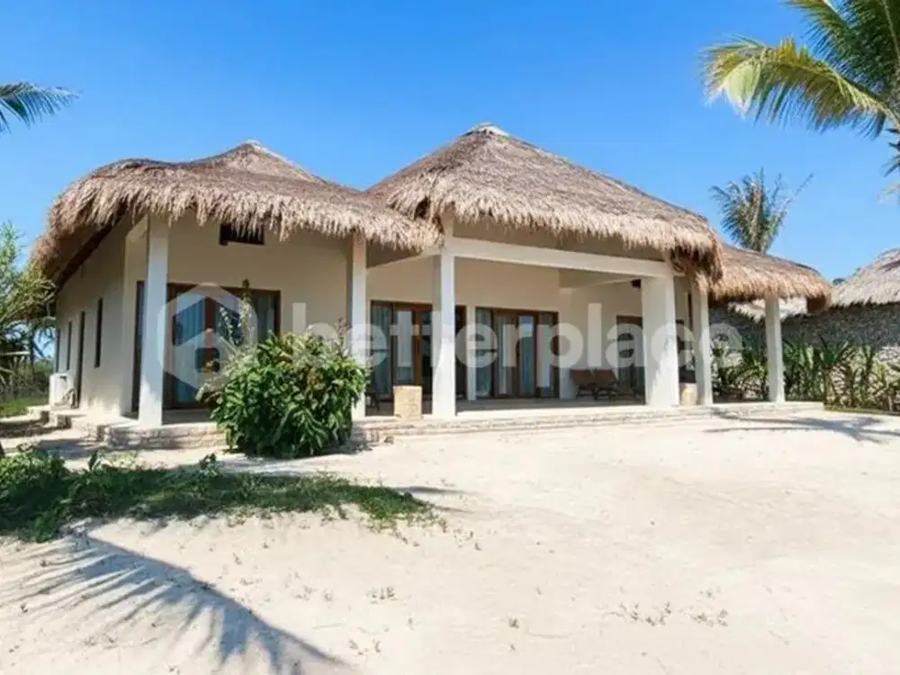 Exceptional 3-Bedroom Leasehold Villa Just One Minute from Sumbawa Beach with Lease Until 2106 and Resort-Style Community Amenities