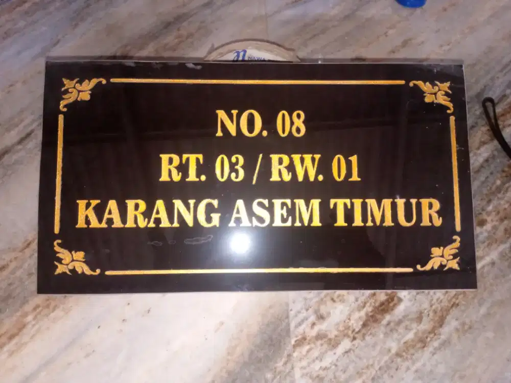 Prasasti alamat rumah granito