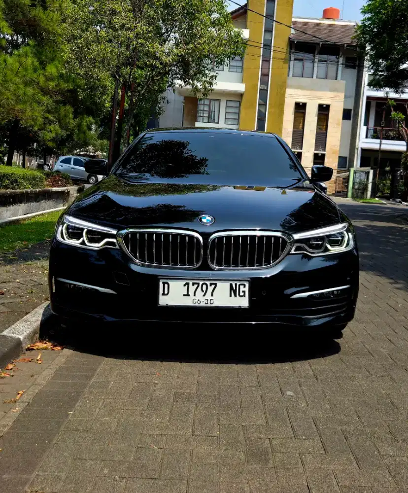 (CASH) BMW 520i Luxury G30 2020 / NIK 3019