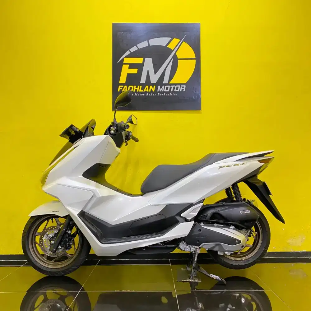 Honda PCX 160 ABS Tahun 2025 Km Low Full Orisinil Joss Istimewa