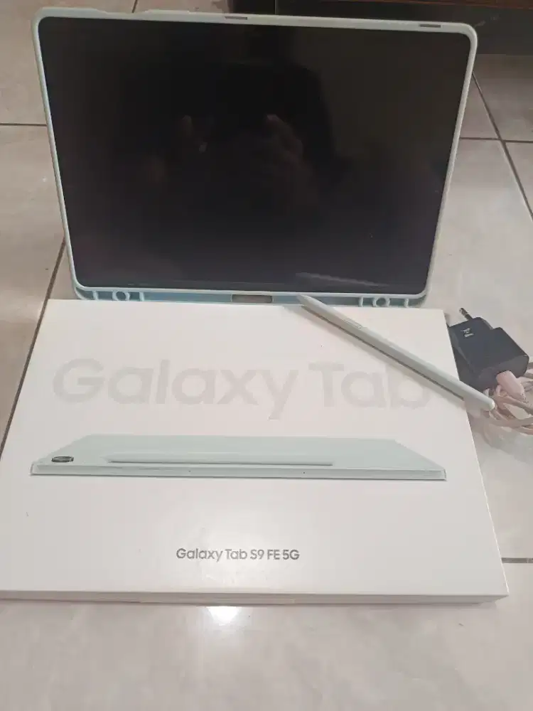 Samsung Galaxy Tab S9 FE 5G 6GB_128GB-Light Green-13