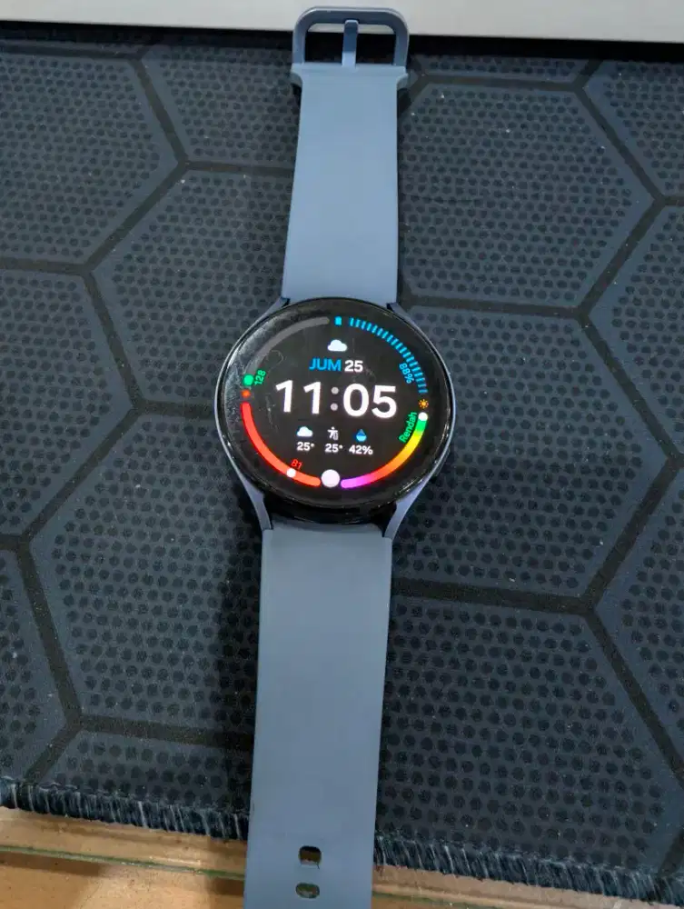 Samsung Galaxy Watch 5 44mm blue sapphire