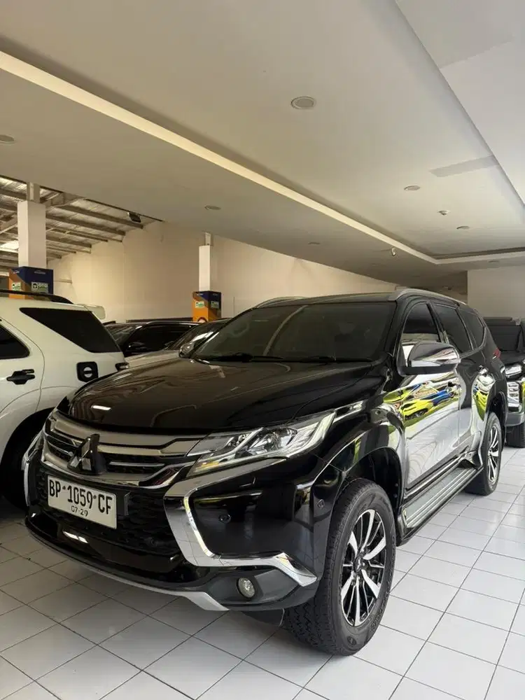 MISTUBISHI PAJERO SPORT DAKAR 4x2 ULTIMATE AT 2018 (CASH 375JT)
