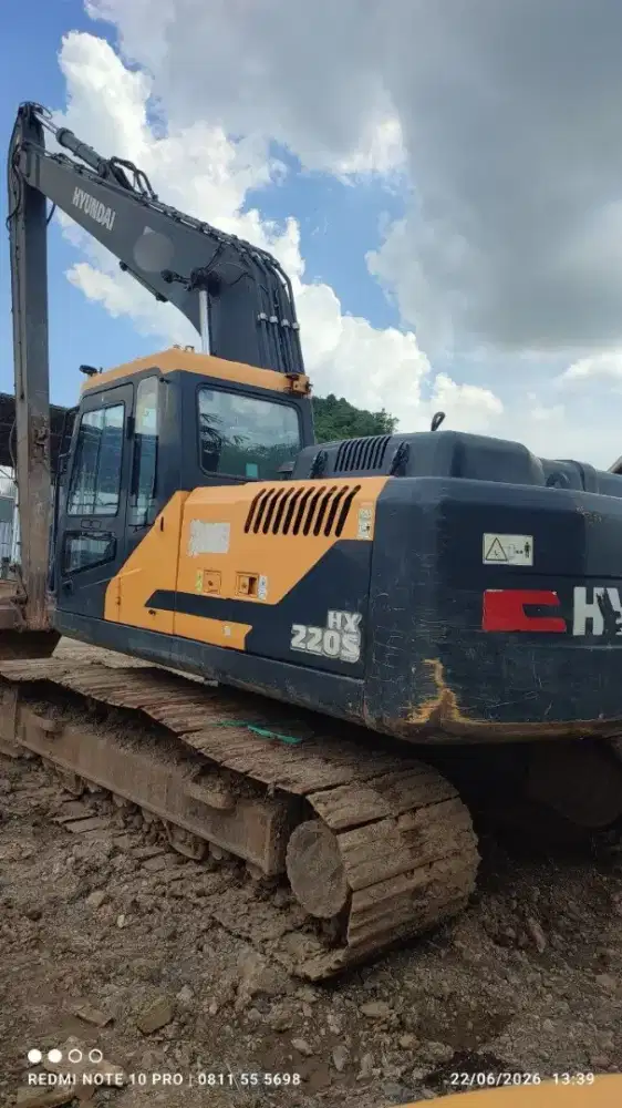 Long Arm HYUNDAI 220 2021 HM7000an di Samarinda