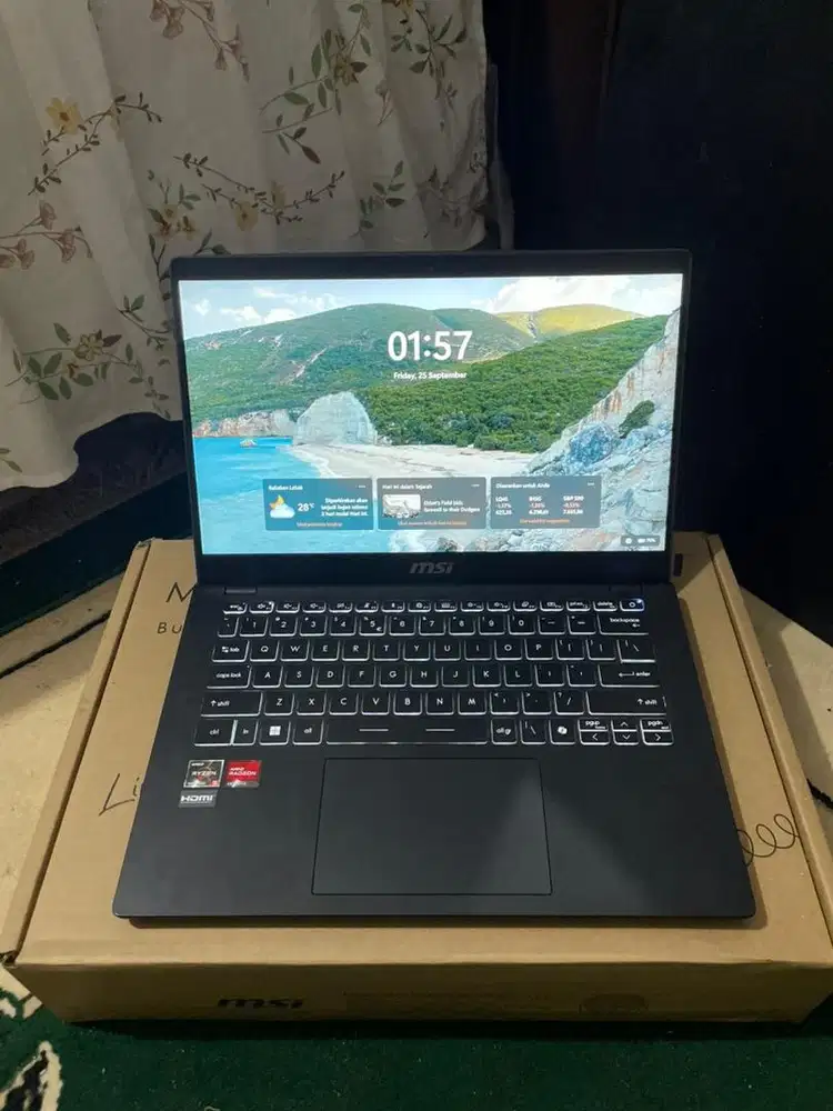 MSI Modern 14 C7M Ryzen 5 7430U- RAM 16GB SSD 512GB