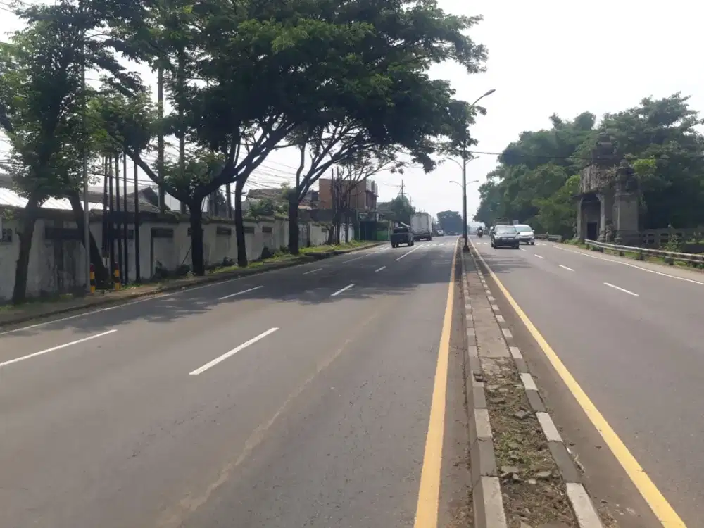 DI SEWAKAN GUDANG & TANAH LUAS MURAH JL RAYA PARELEGI PASURUAN – SIAP UNTUK USAHA