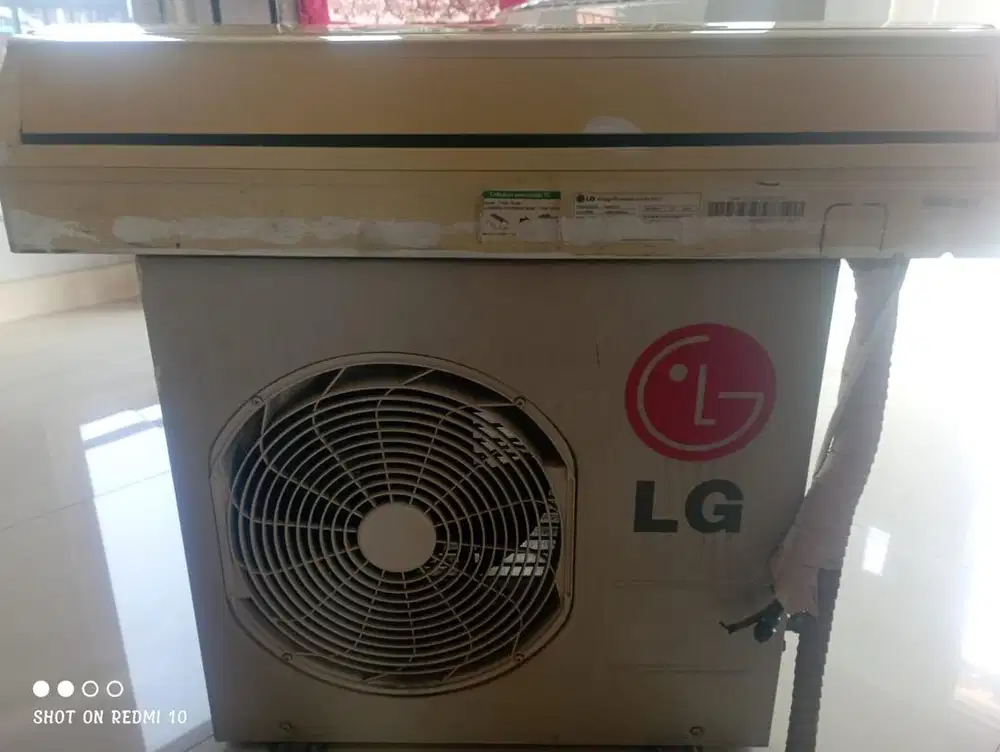 AC LG 1/2 PK kondisi bekas