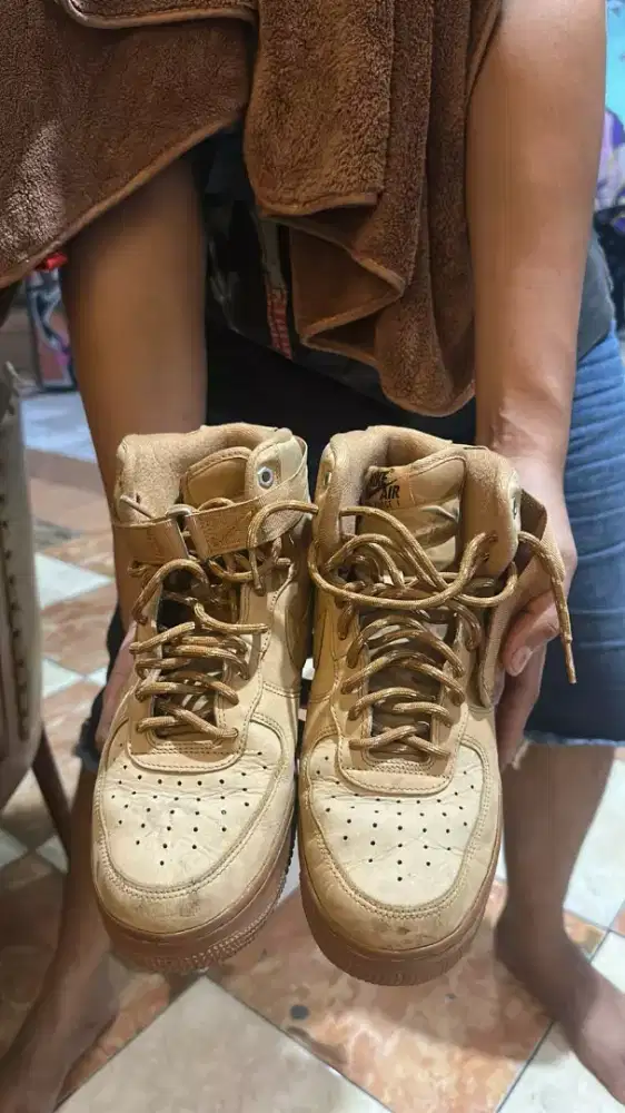 Dijual murah sepatu Nike Air Force 1 High. Ori.