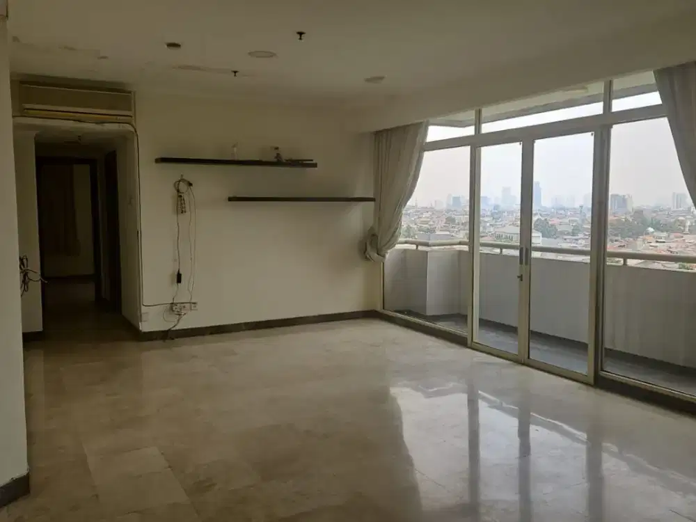 TURUN HARGA Apartemen dengan Fasilitas yang Lengkap dan Lokasi yang Strategis di Slipi, Jakarta Barat