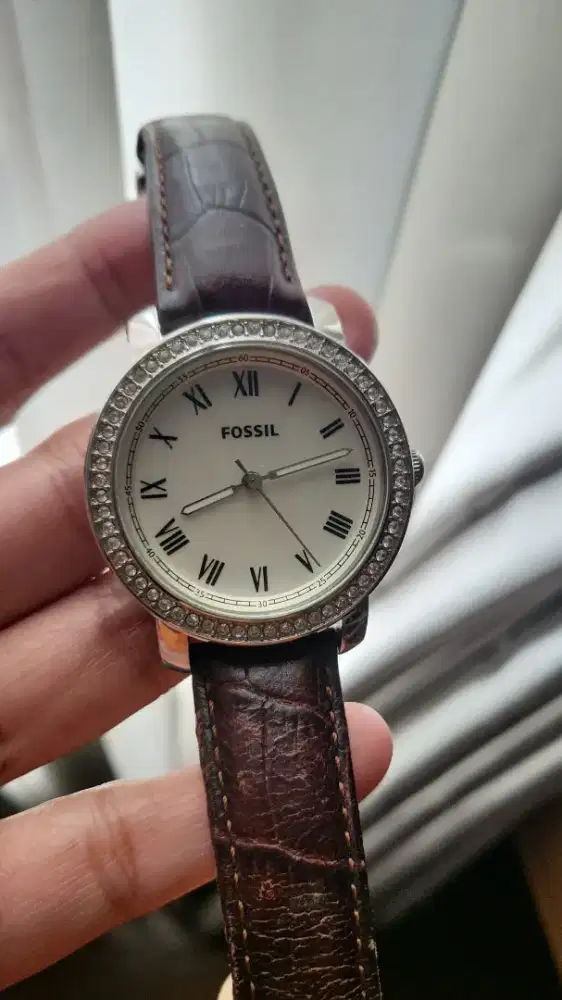 Jam tangan Fosil wanita