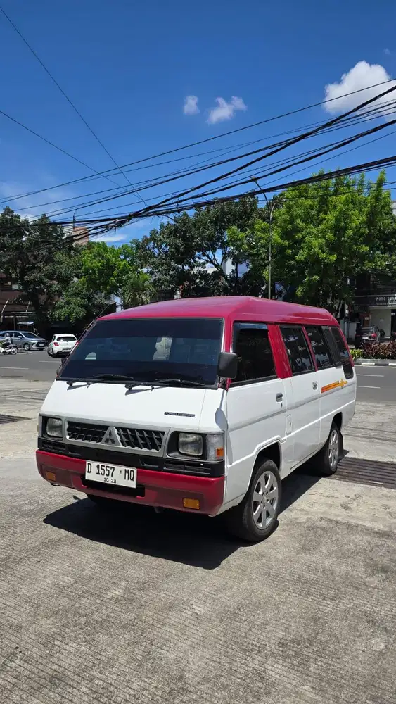 Mitsubishi Colt L300 bensin minibus 1987