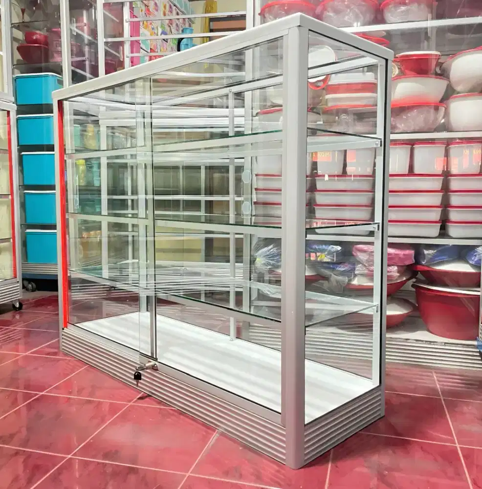DiJual Etalase Perlengkapan Usaha Panjang 1,2Mx1M Kondisi Baru