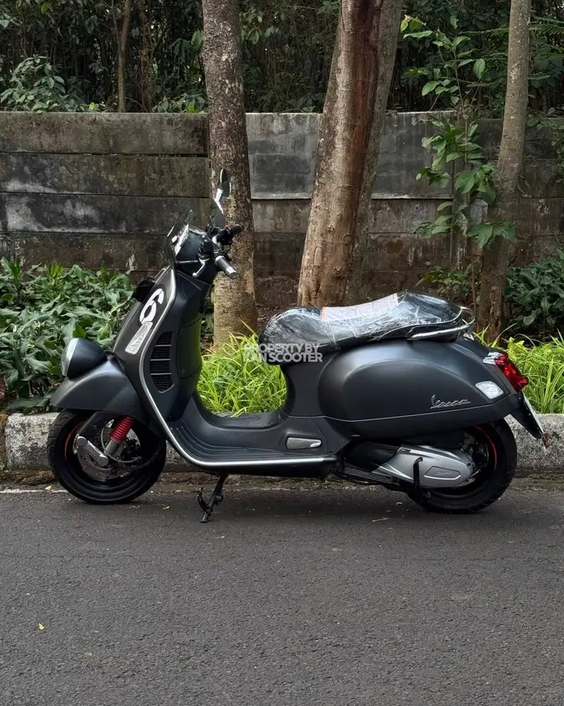 JUAL MURAH VESPA GTV SEI GIORNI II 300 HPE LIMITED EDITION 2021 MULUS