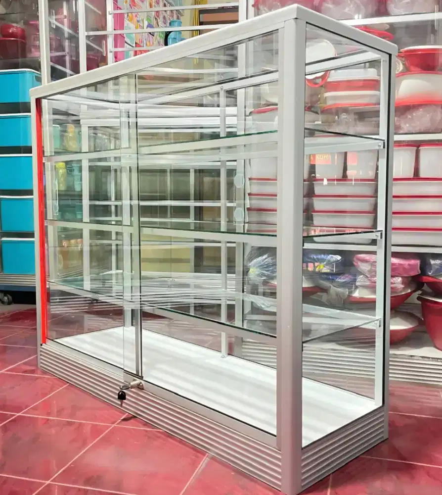 Etalase Kaca 1,2Mx1M Pake Pintu Geser