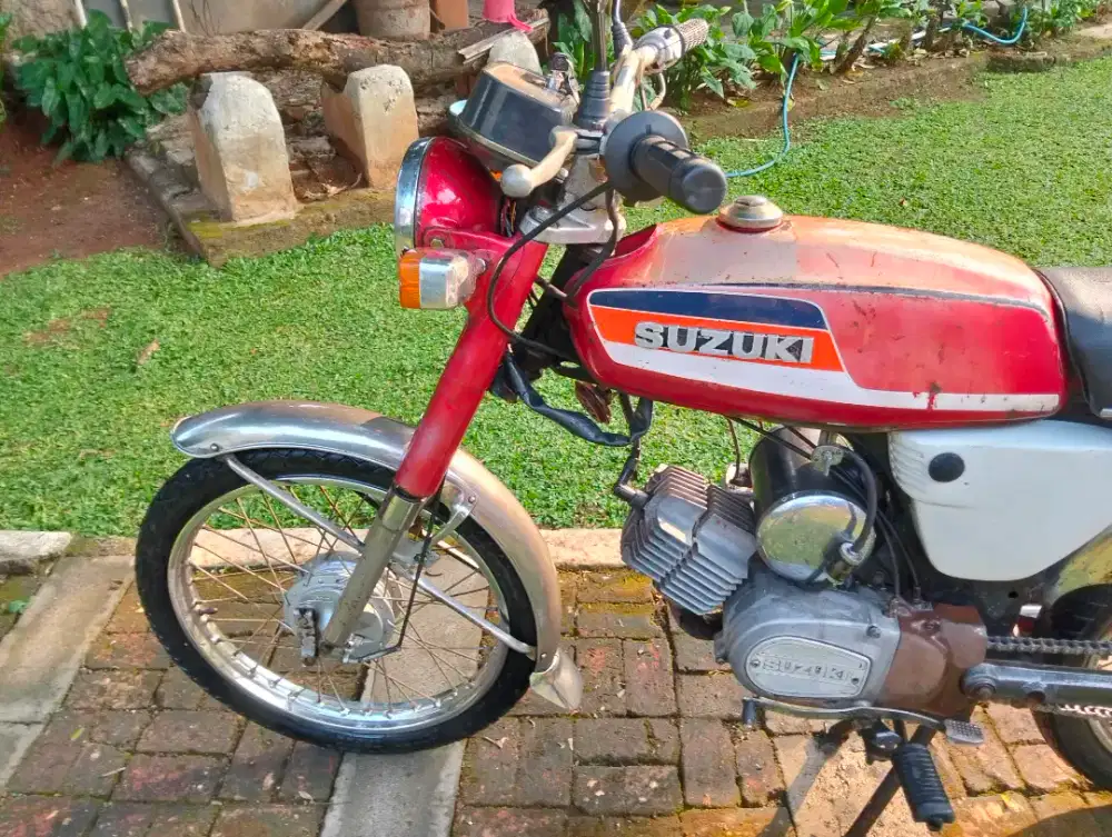 Suzuki A100 tahun 1982 komplit