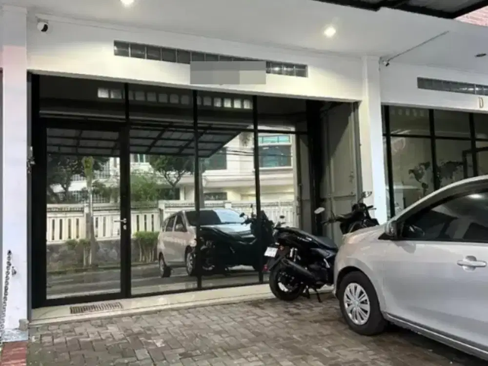 Ruko 2.5 Lantai (cocok untuk Kantor)  Jl Gunung Batu, Lokasi strategis, dekat Toll Pasteur, Lanud Husein, Puskesmas, Rumah Sakit, Warung Makan, Minima