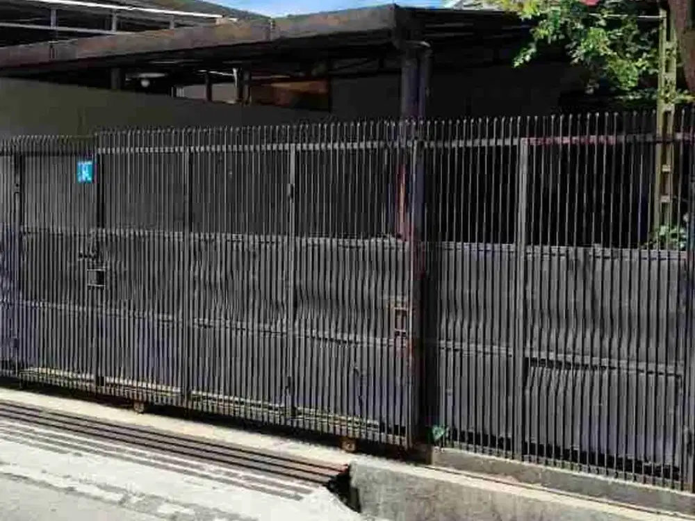 DIJUAL RUMAH MAINROAD STRATEGIS DI ANTAPANI BANDUNG