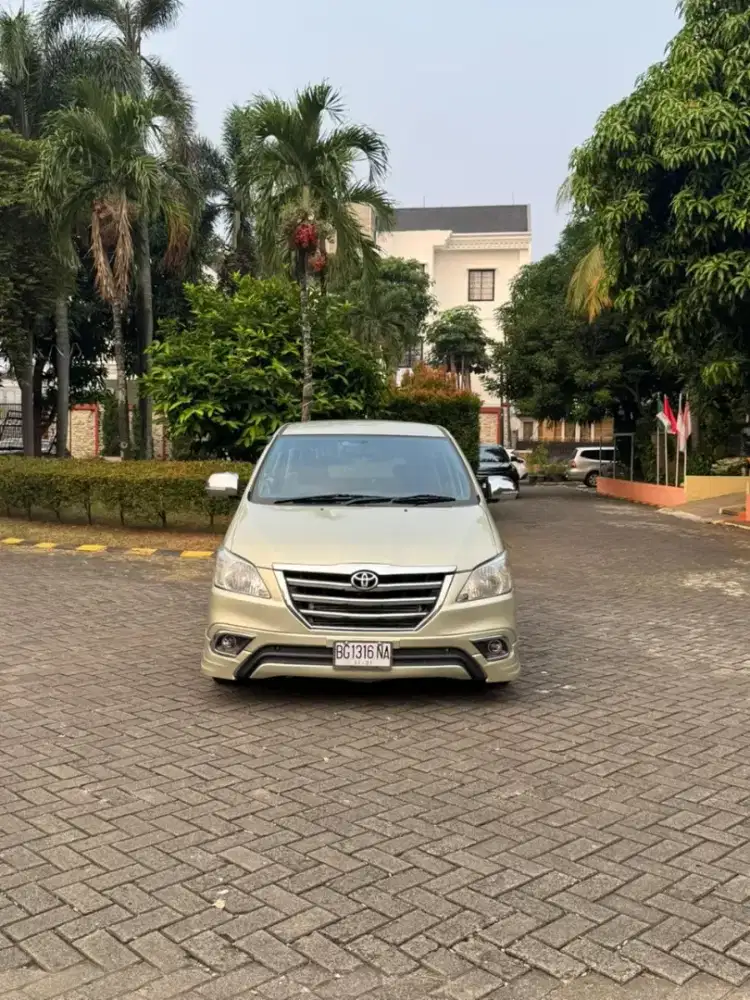 INNOVA 2.4 G MT 2014 BARONG FULL SPEK
