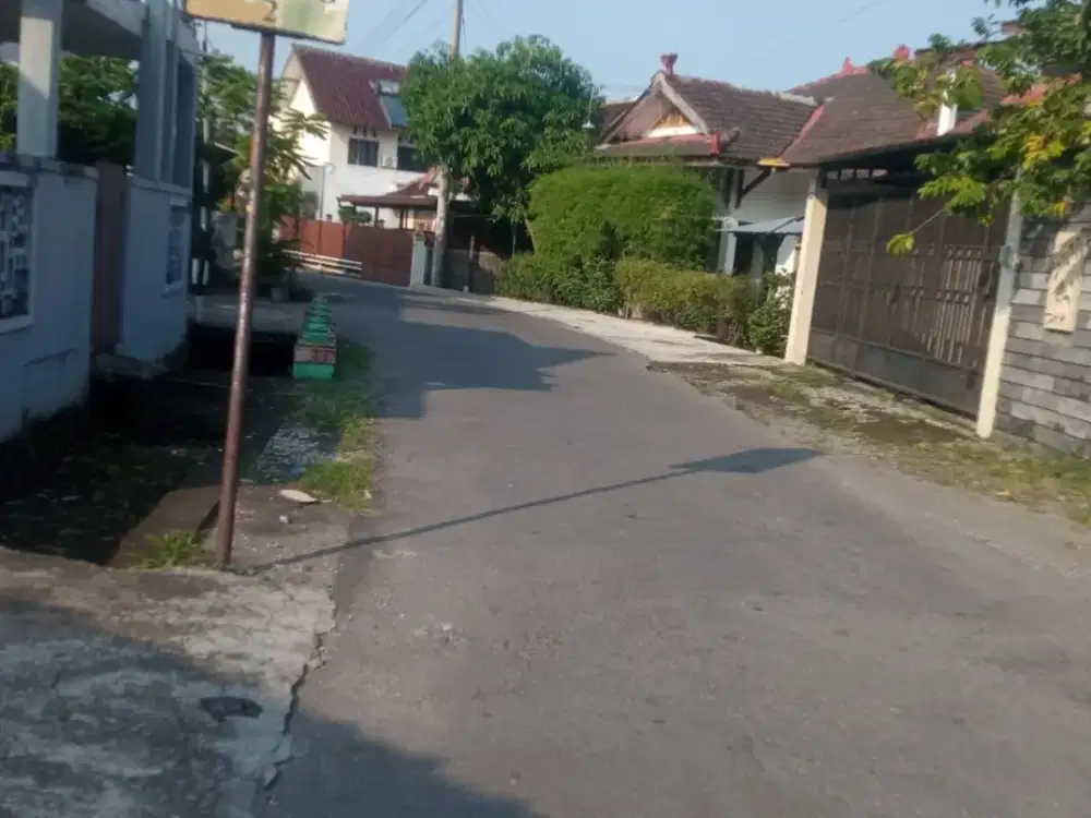 Rumah Siap Huni Rp2,5 Miliar – Dekat Pasar Kolombo & Pakuwon Mall