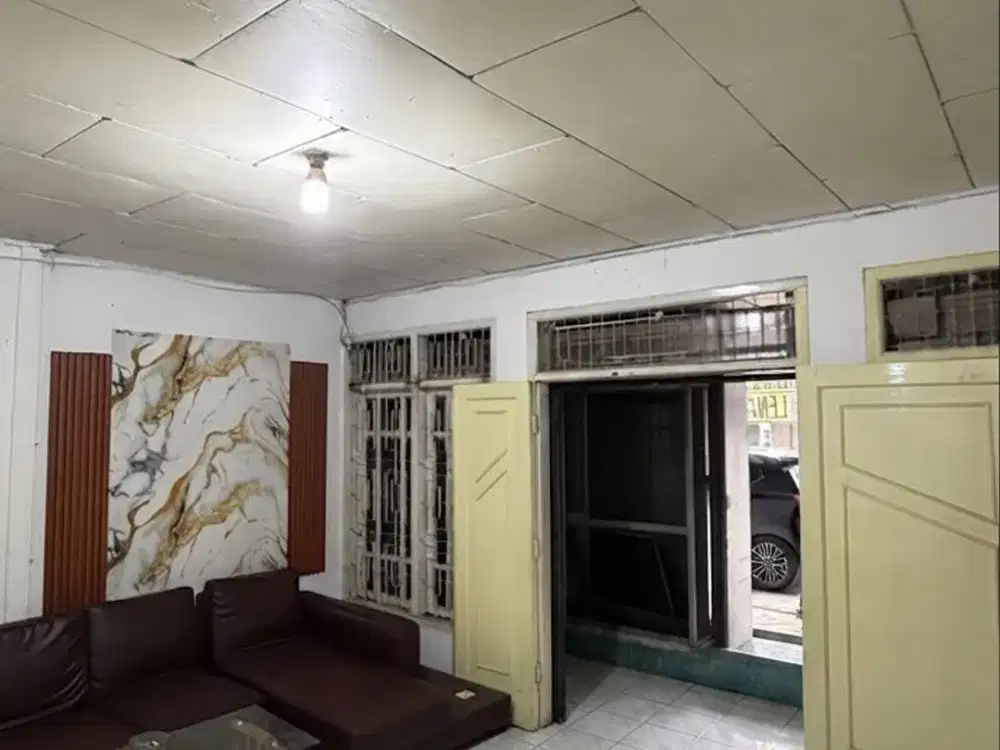 TERMURAH DIJUAL RUMAH ATAU TEMPAT USAHA SIAP PAKAI LOKASI DI KAWASAN CIBADUYUT BANDUNG