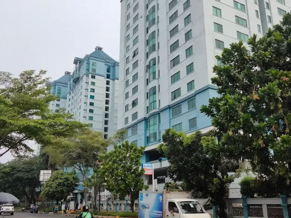 Peluang Emas! Kios Usaha di Apartemen Riverside Area Ramai Lalu Lalang