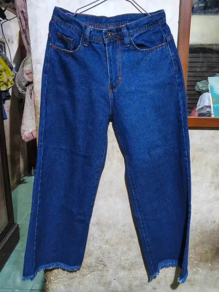 CELANA JEANS KULOT RAWIS WANITA PRELOVED