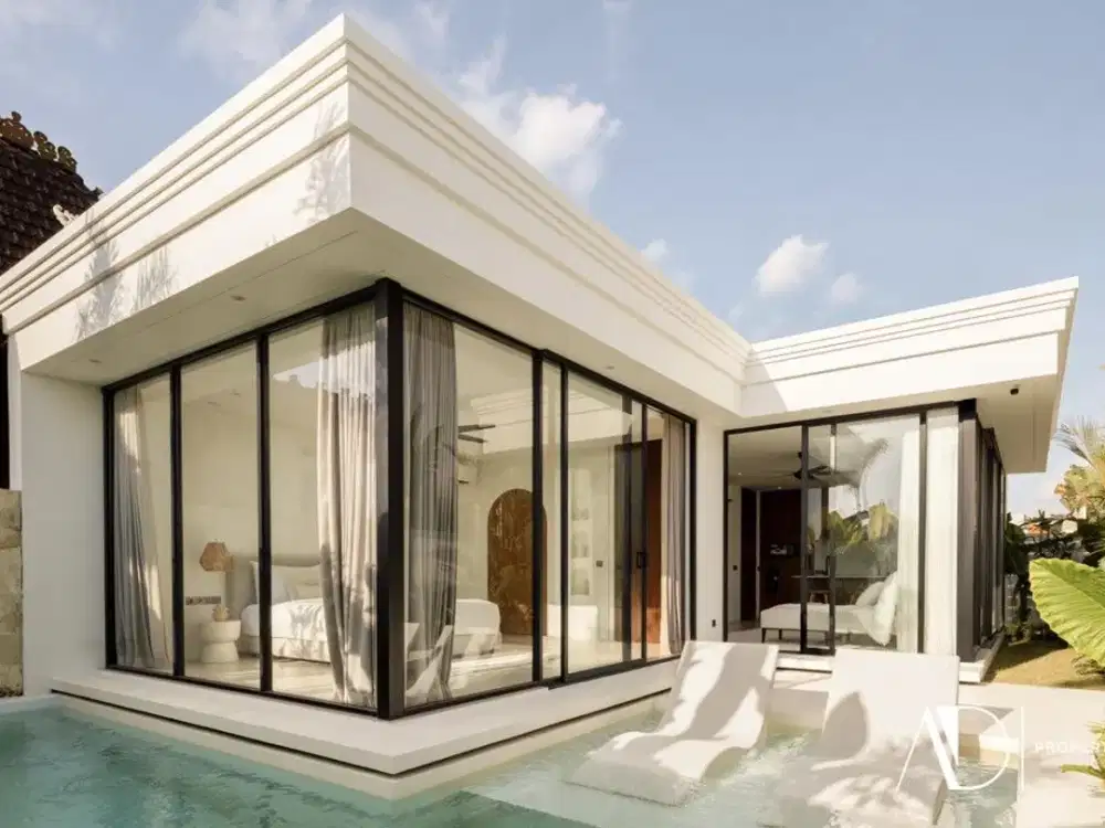 LEASEHOLD | 1-BEDROOM VILLA 100 METERS FROM SESEH BEACH