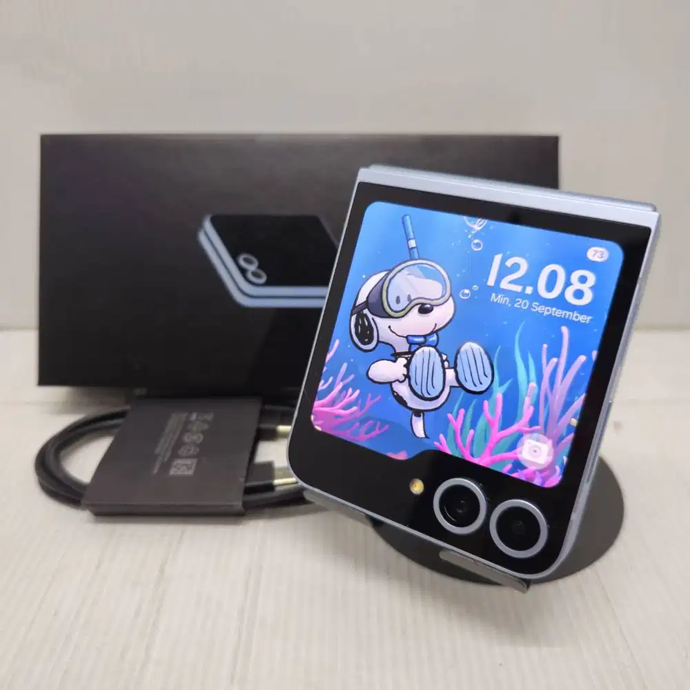 LIKE NEW 99% SAMSUNG GALAXY Z FLIP 6 5G 12/512 BLUE FULLSET SEIN NO MI