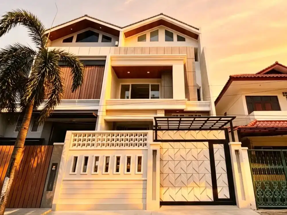 BRAND NEW HOUSE PURI INDAH 3 LANTAI, FURNISHED & LUAS