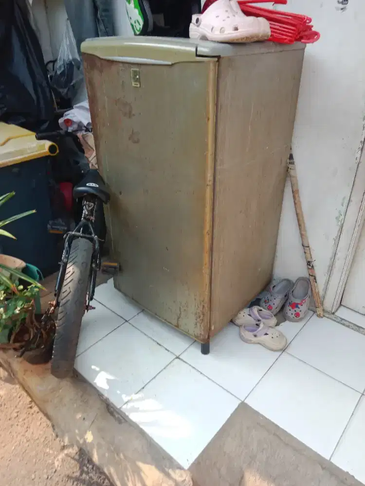 Kulkas 1 pintu jadul mesin normal