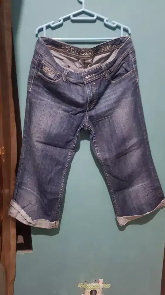 Dijual jeans perempuan