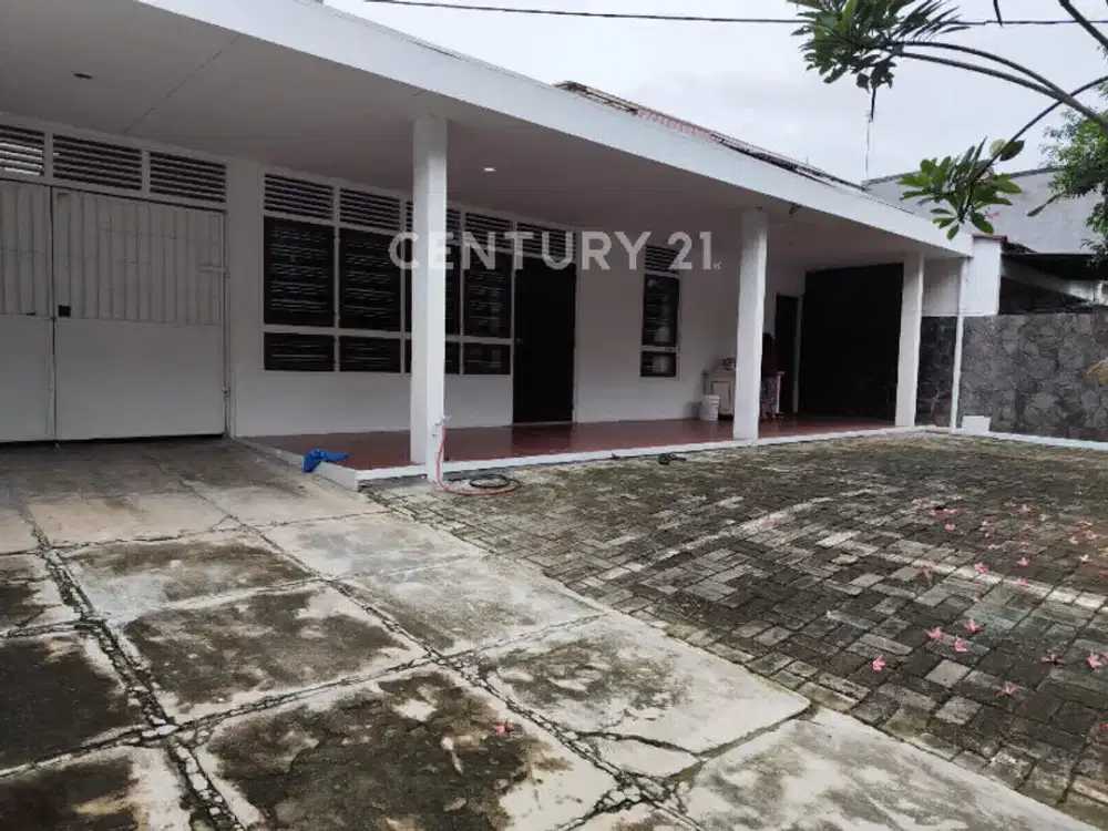 House For Rent Near SCBD Senopati South Jakarta