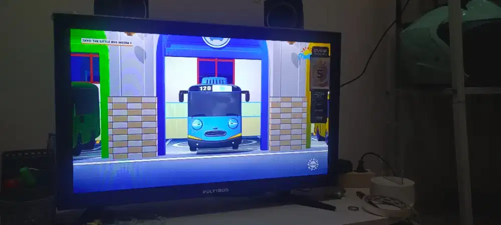 Tv polytron  led 24 inc digital HDMI