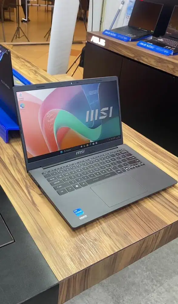 Laptop MSI MODERN 14