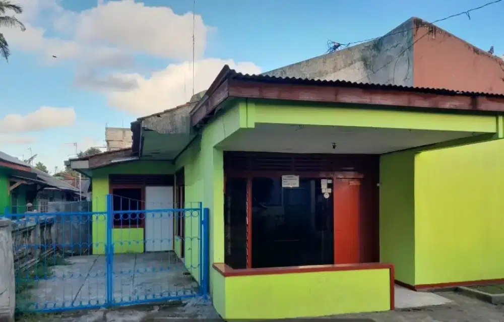 Rumah tengah kota dijual cepat