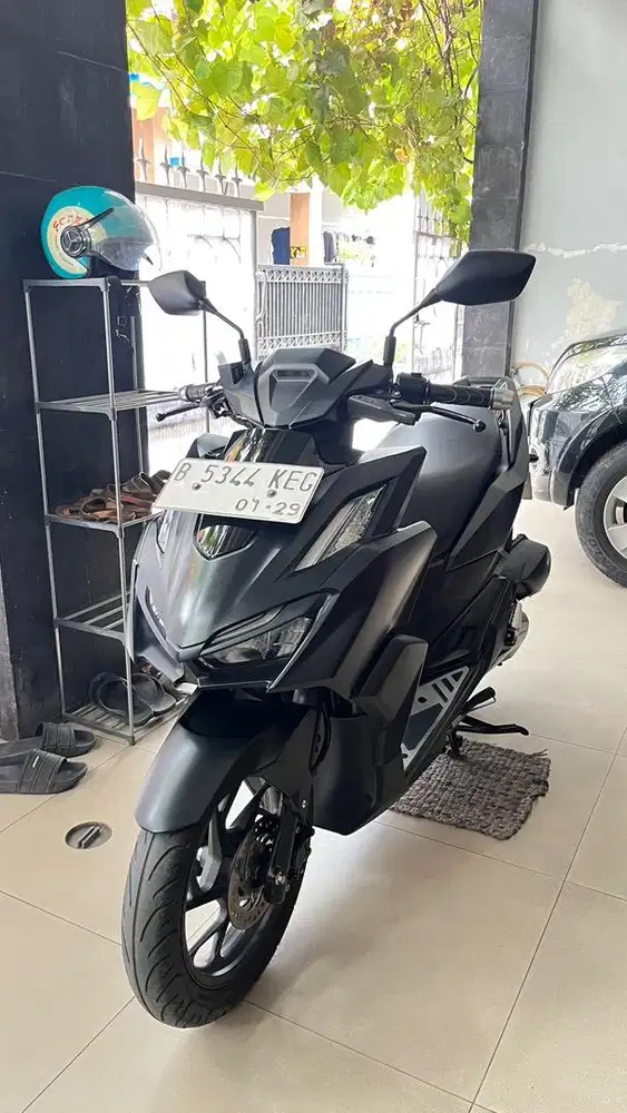 Vario 160 CBS Istimewa 2024