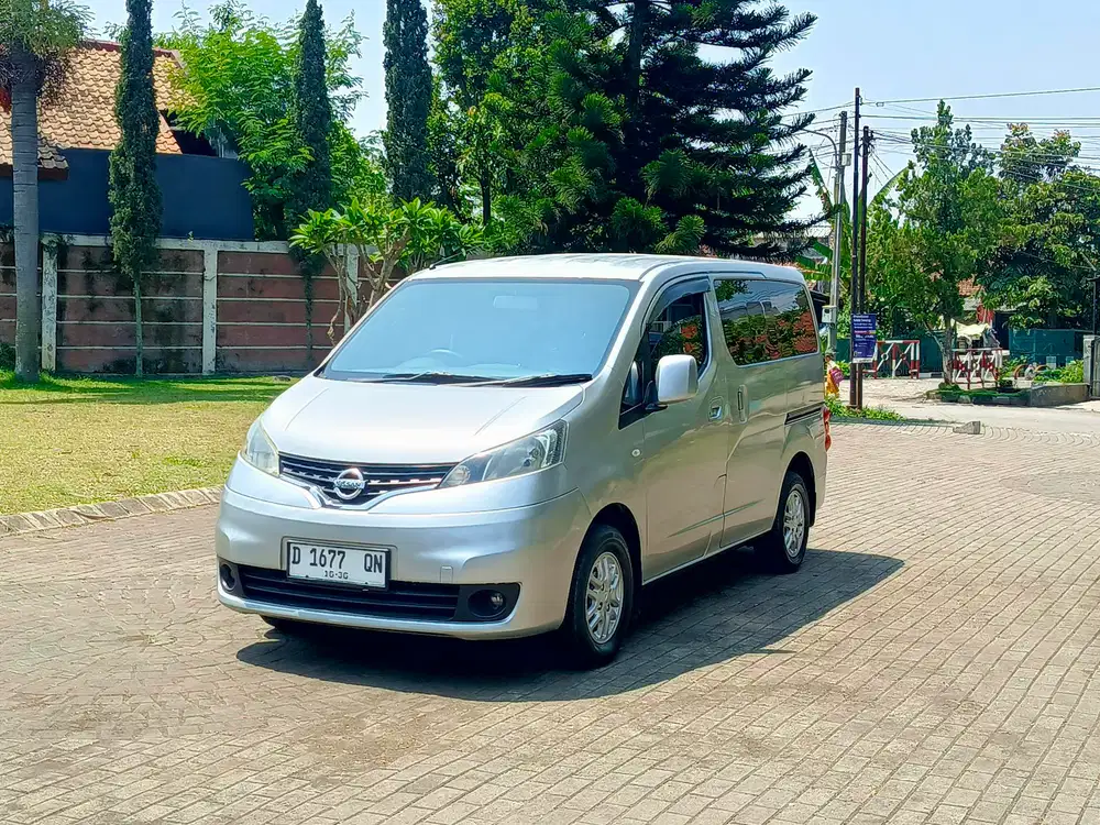 NISSAN EVALIA MANUAL XV 2012 DP 19 juta