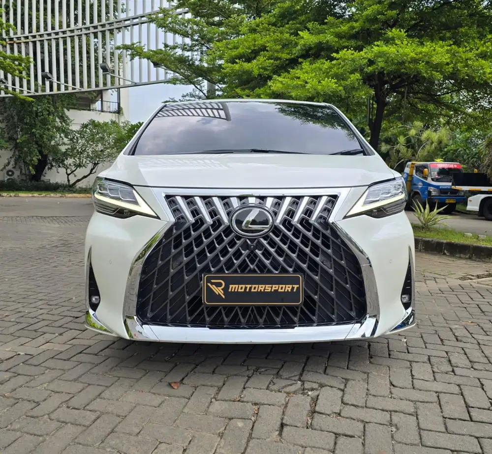 (KM:20rb) Lexus LM350 2022 low km lm 350 7 seater