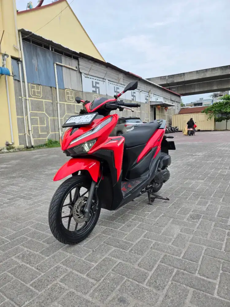 Honda Vario 125 CBS Merah 2021