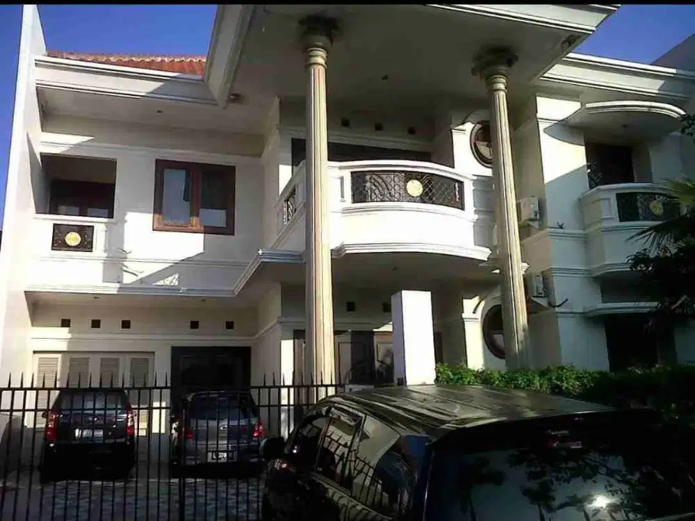 Dijual Rumah Graha Famili, hadap jalan , lokasi strategis
