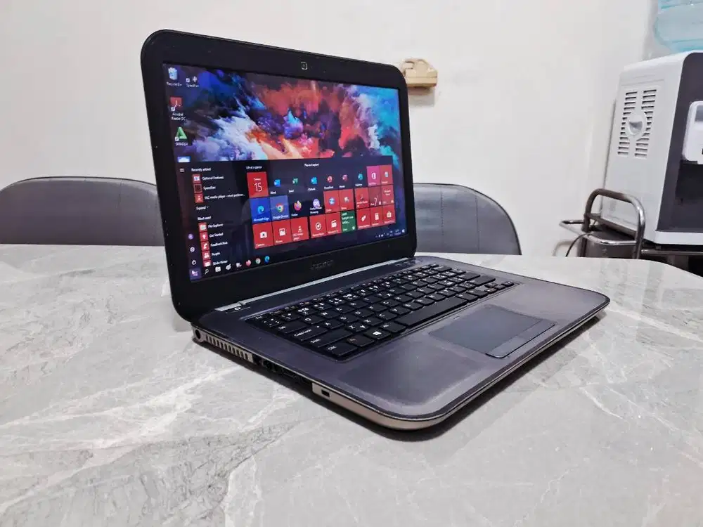 DELL Slim Core i3 Ram 4GB SSD ReadyUp Win ORI Batre BARU Laptop BerGRS