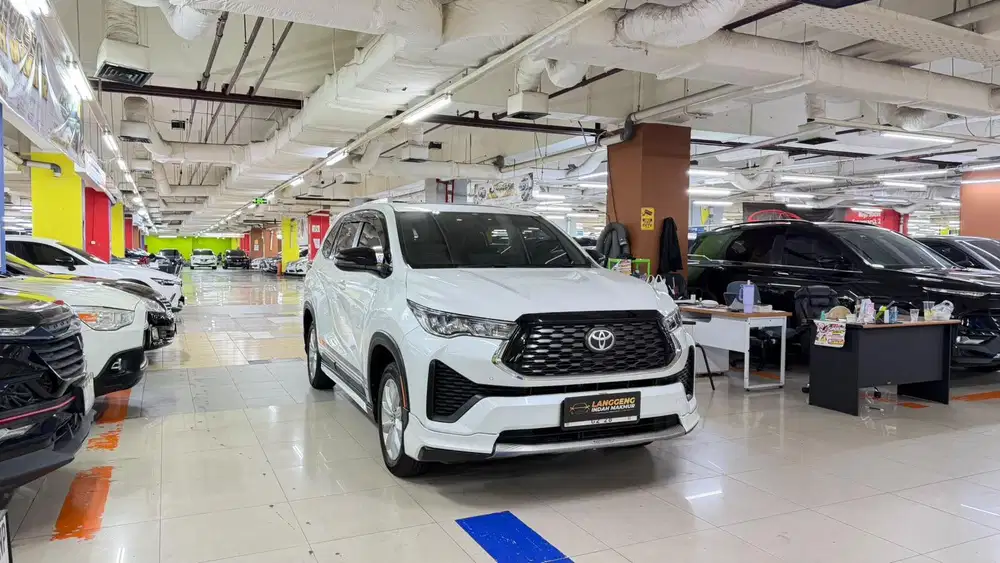 Toyota Innova Zenix V Hybrid 2023