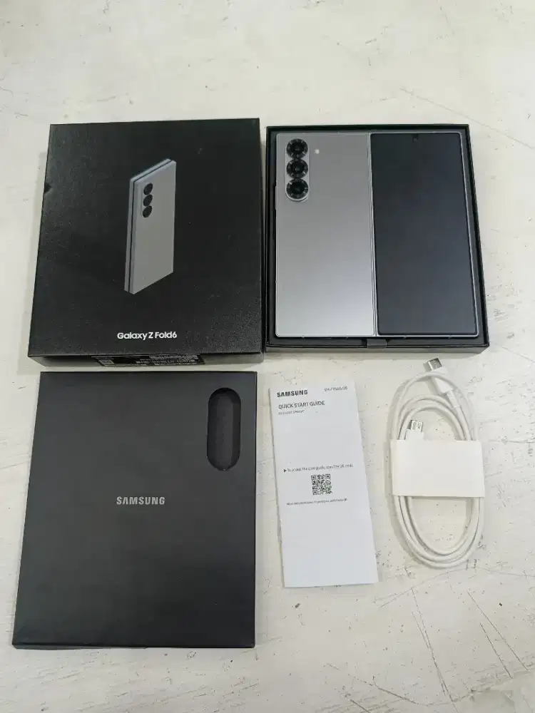 Samsung Z-Fold 6 RAM 12 ROM 512