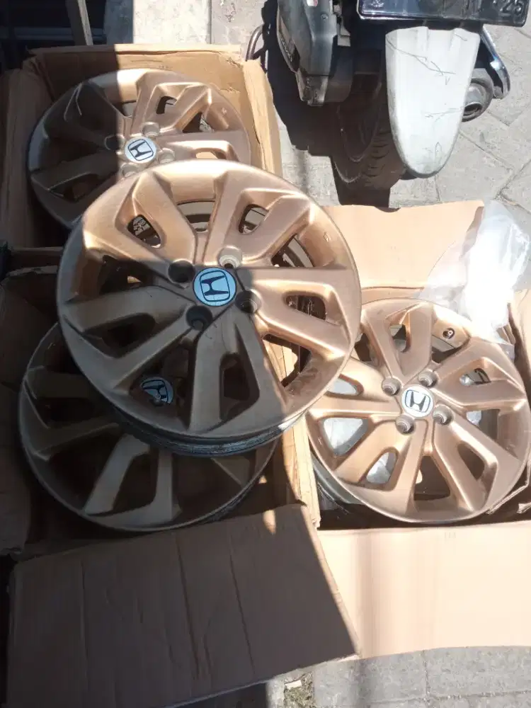 Velg second R 15